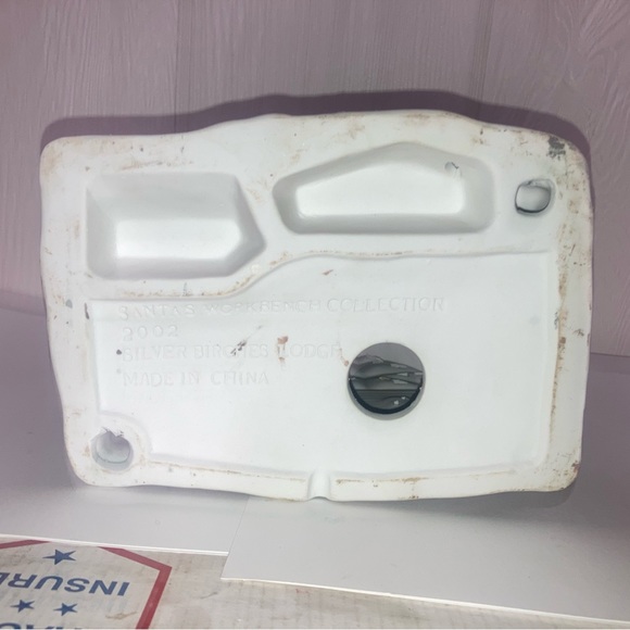 Santa’s Workbench Silver Birches Lodge - Picture 5 of 6